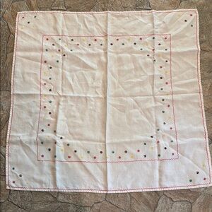 Tablecloth Vintage Embroidered Small White Tablecloth with Colorful Accents